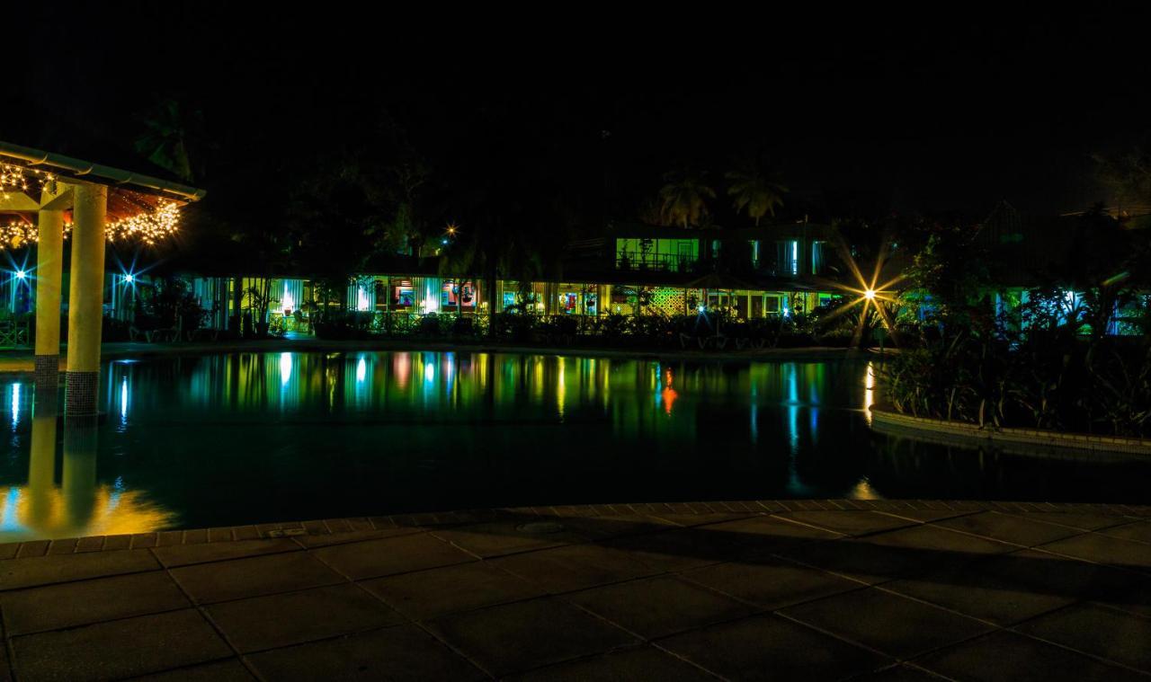 Starfish Tobago Hotel Black Rock Exterior photo